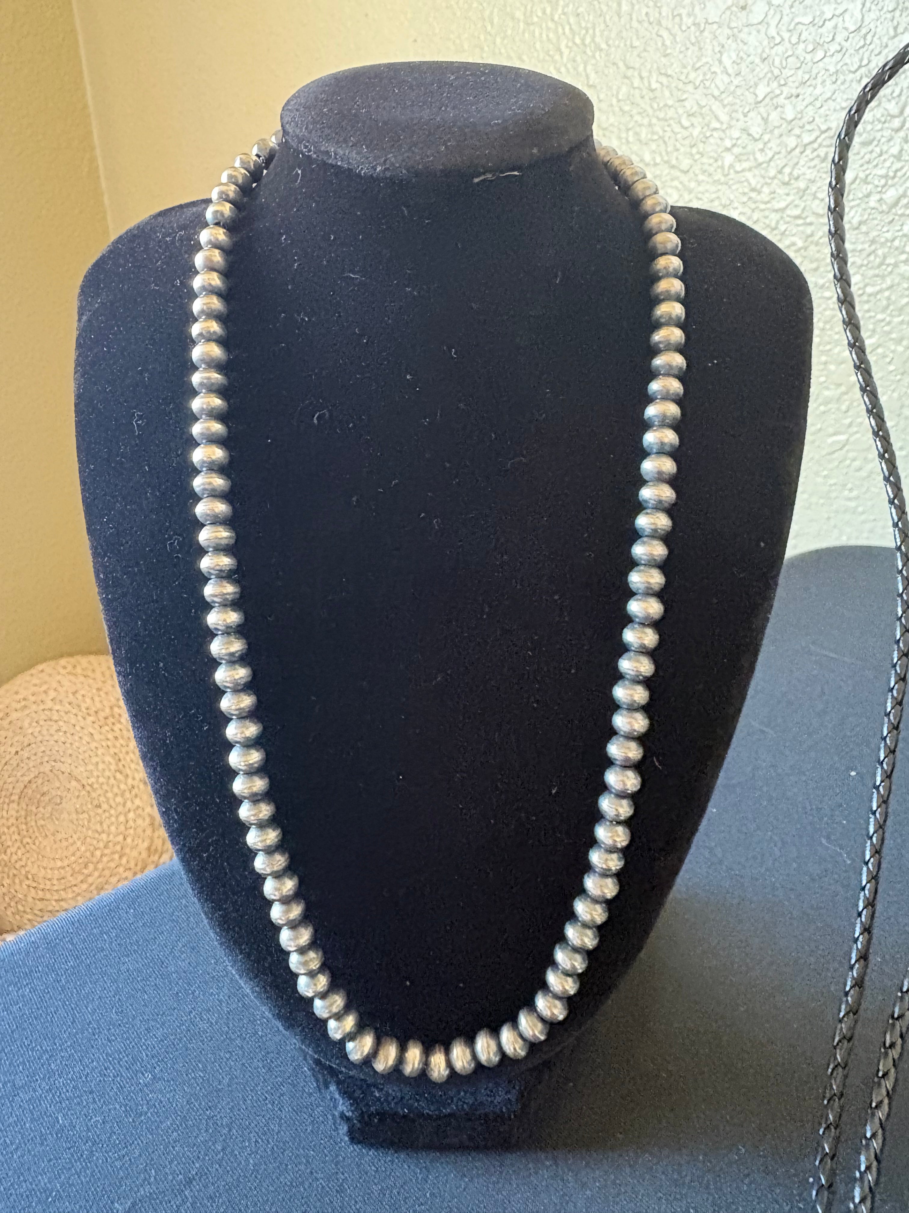 Navaijo hand made pearl necklace 19” 6mm